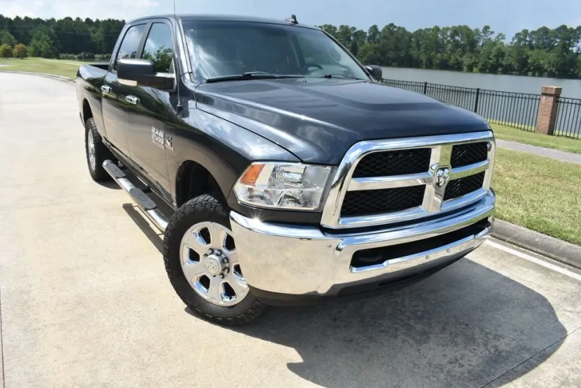 2016 Ram 2500 SLT photo 1