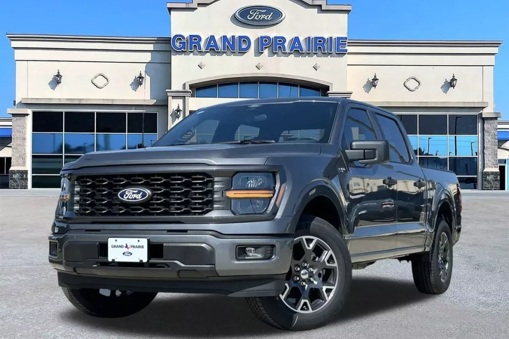 2025 Ford F-150 STX photo 1