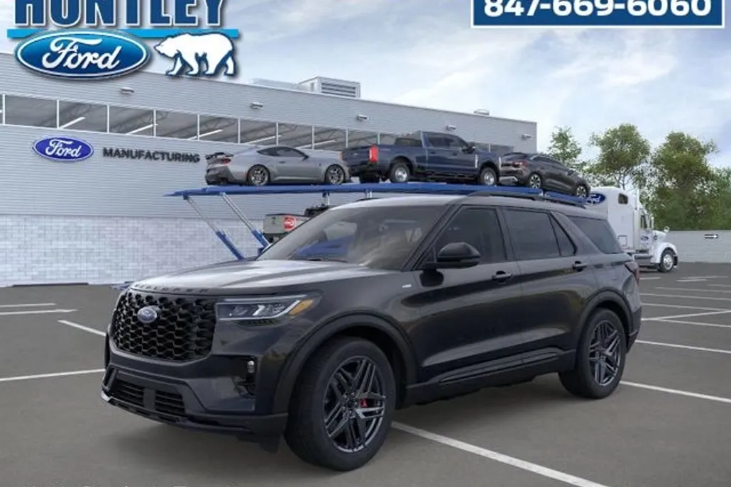 2025 Ford Explorer ST-Line photo 1