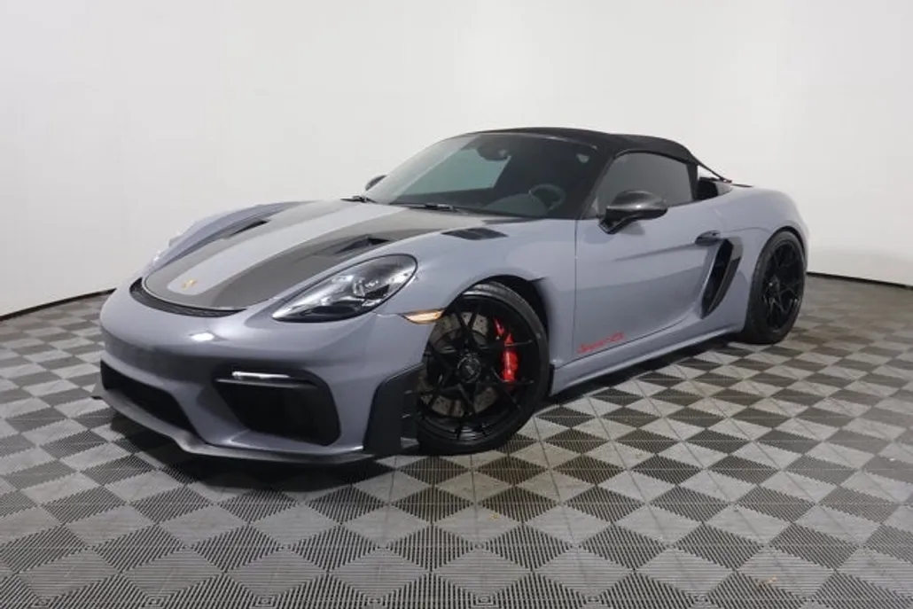 2024 Porsche Boxster Spyder photo 1