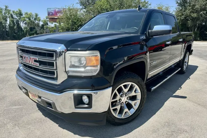 2015 Gmc Sierra 1500 SLT photo 1