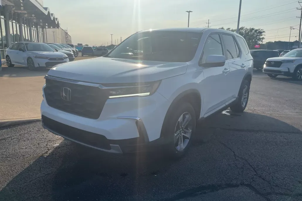 2025 Honda Pilot EX-L photo 1