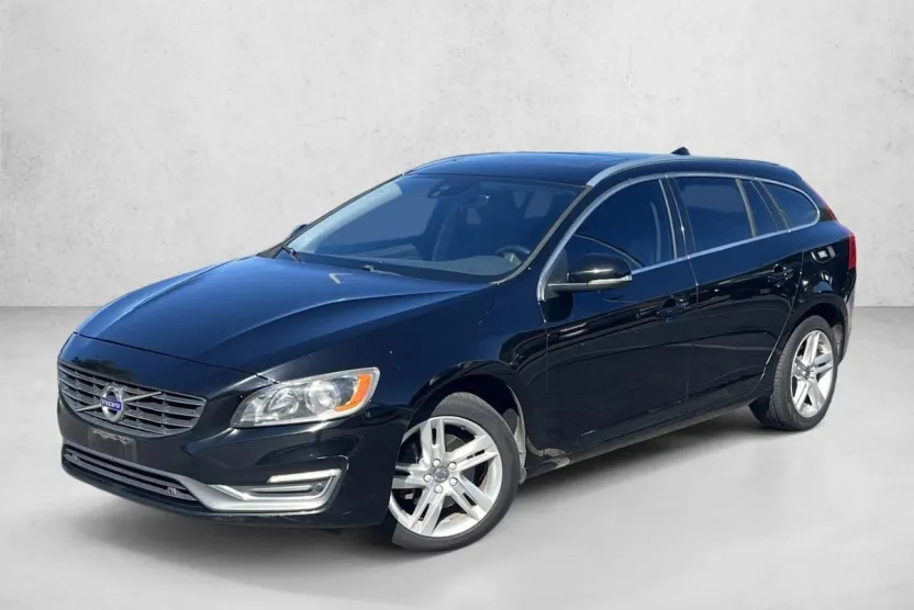 2015 Volvo V60 T5 Premier Drive-E photo 1