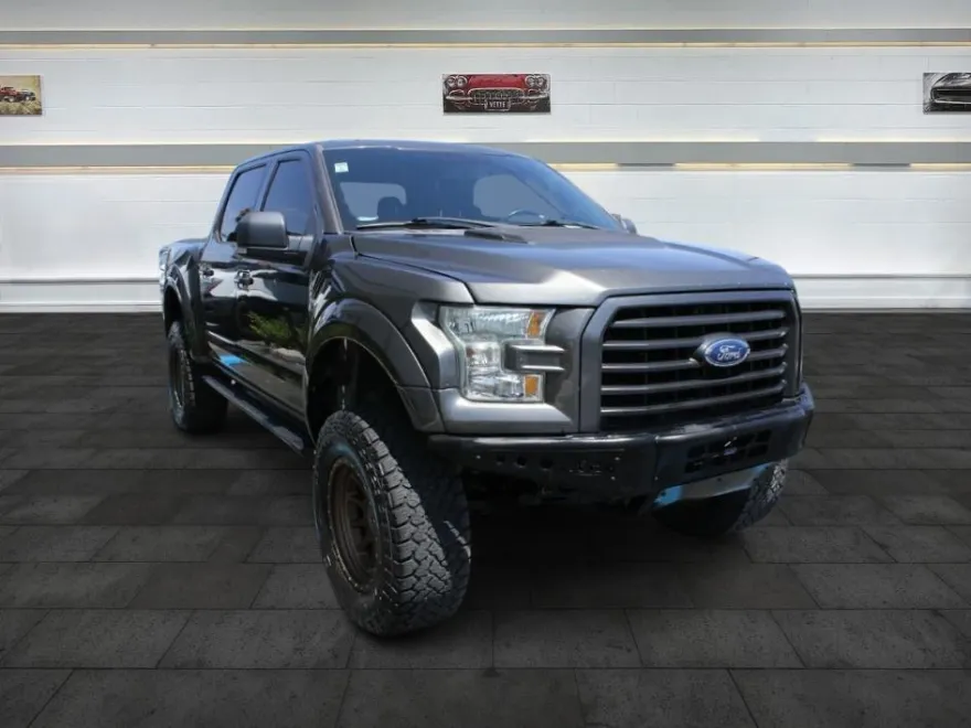 2016 Ford F-150 XLT photo 1