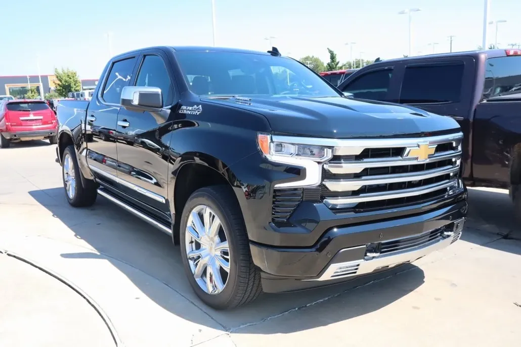 2026 Chevrolet Silverado 1500 High Country photo 1