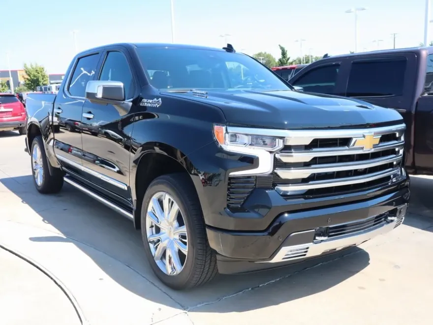 2026 Chevrolet Silverado 1500 High Country photo 1