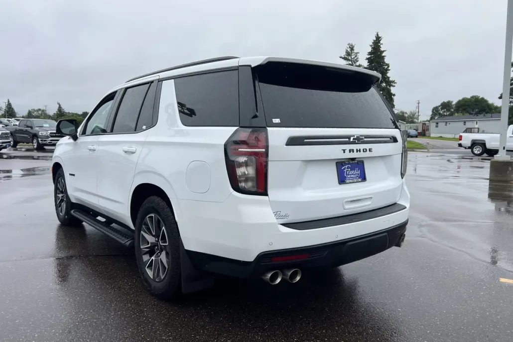 2024 Chevrolet Tahoe Z71 photo 1