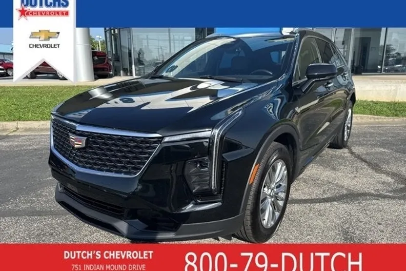 2024 Cadillac XT4 Premium Luxury photo 1
