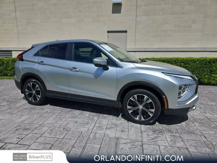 2022 Mitsubishi Eclipse Cross SE photo 1