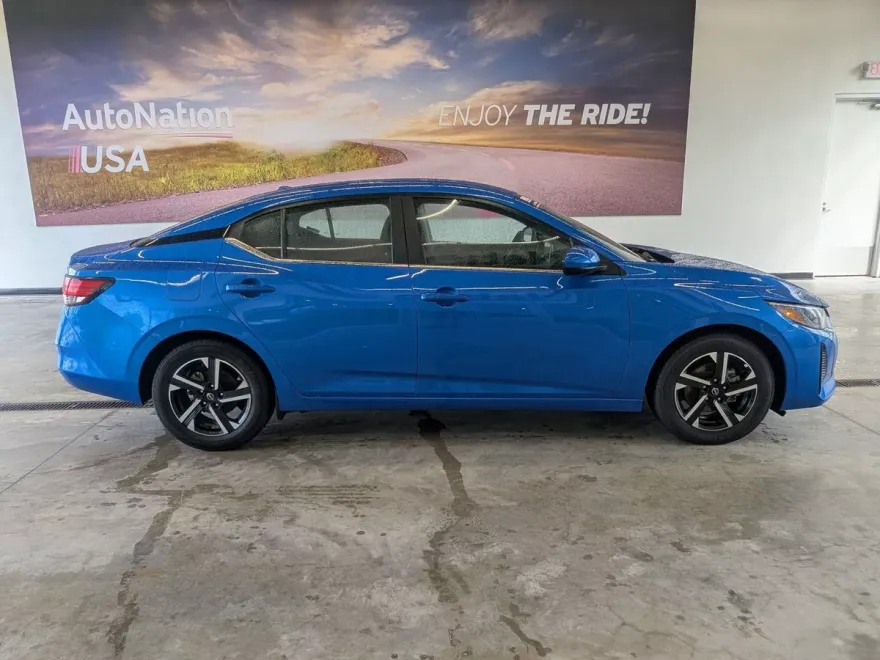 2024 Nissan Sentra SV photo 1