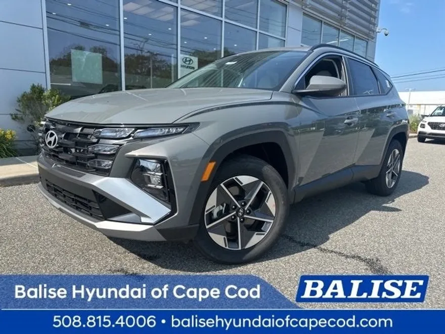 2025 Hyundai Tucson SEL photo 1