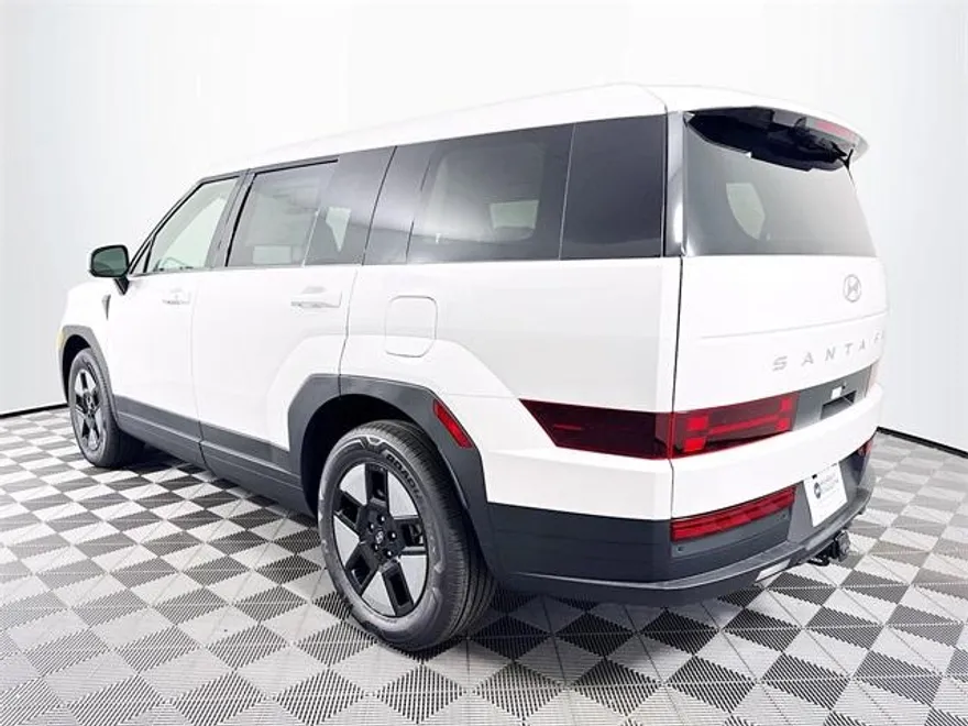 2026 Hyundai Santa Fe SE photo 1