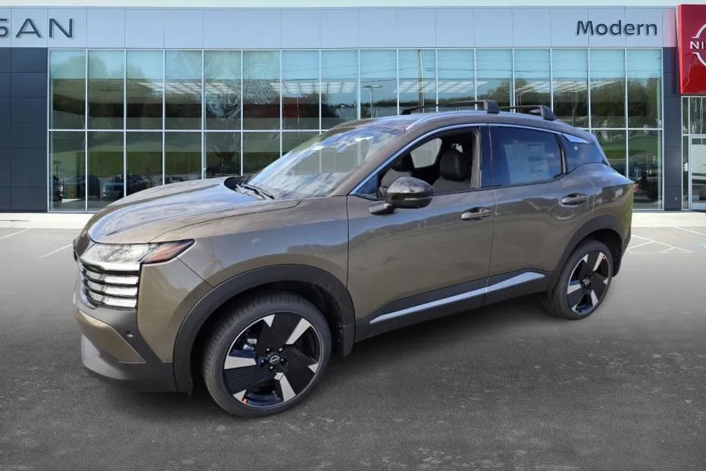 2026 Nissan Kicks SR photo 1