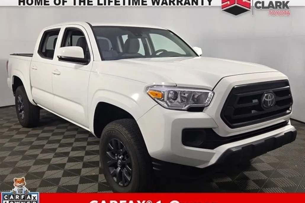 2023 Toyota Tacoma SR V6 photo 1