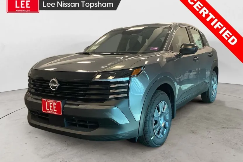 2025 Nissan Kicks S photo 1