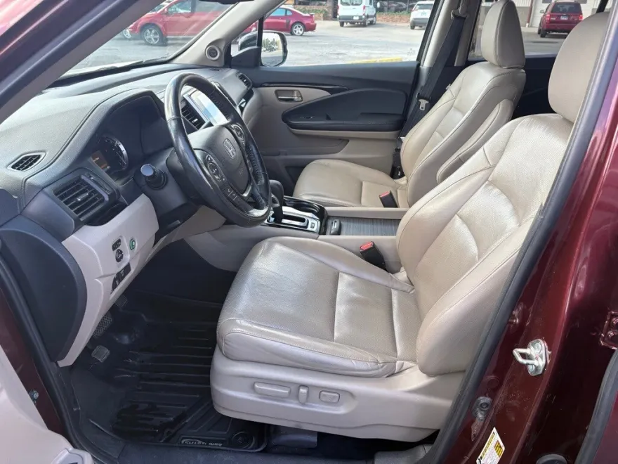 2017 Honda Ridgeline RTL-E photo 1