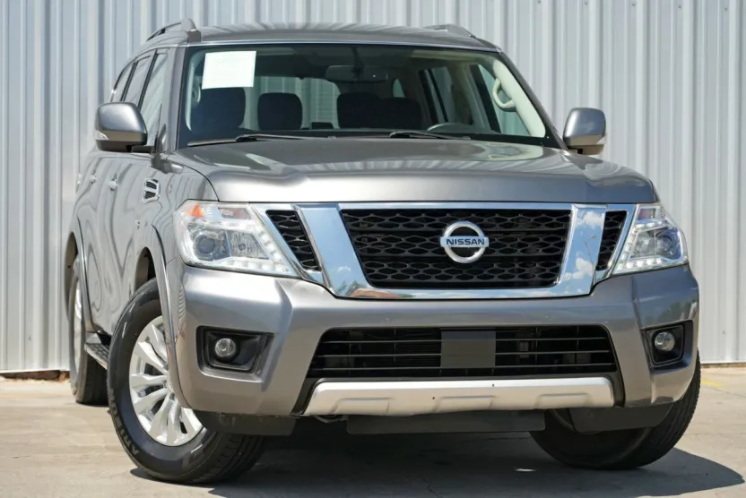 2018 Nissan Armada SV photo 1