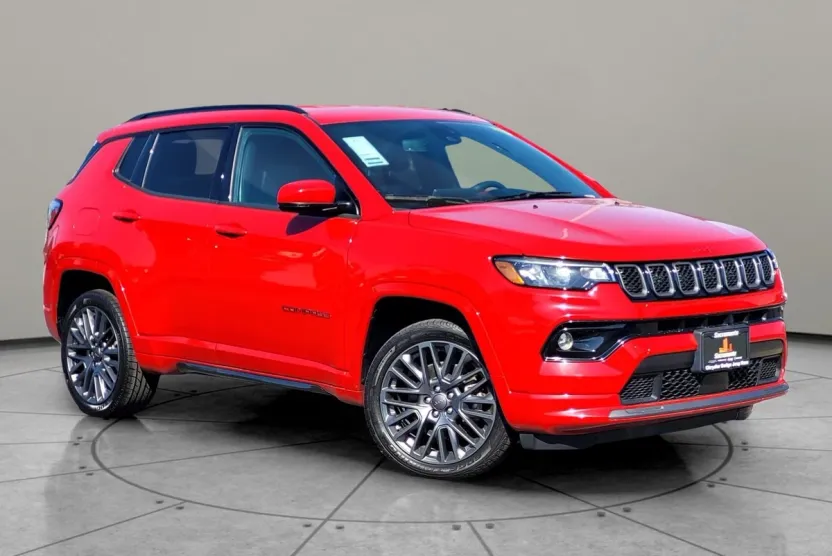 2023 Jeep Compass Limited photo 1