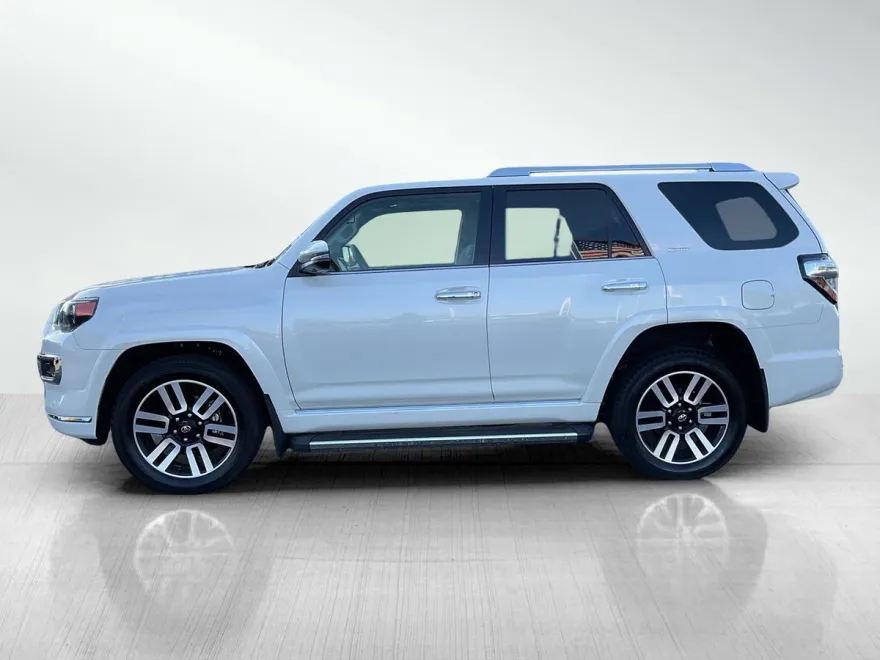 2023 Toyota 4Runner Limited photo 1