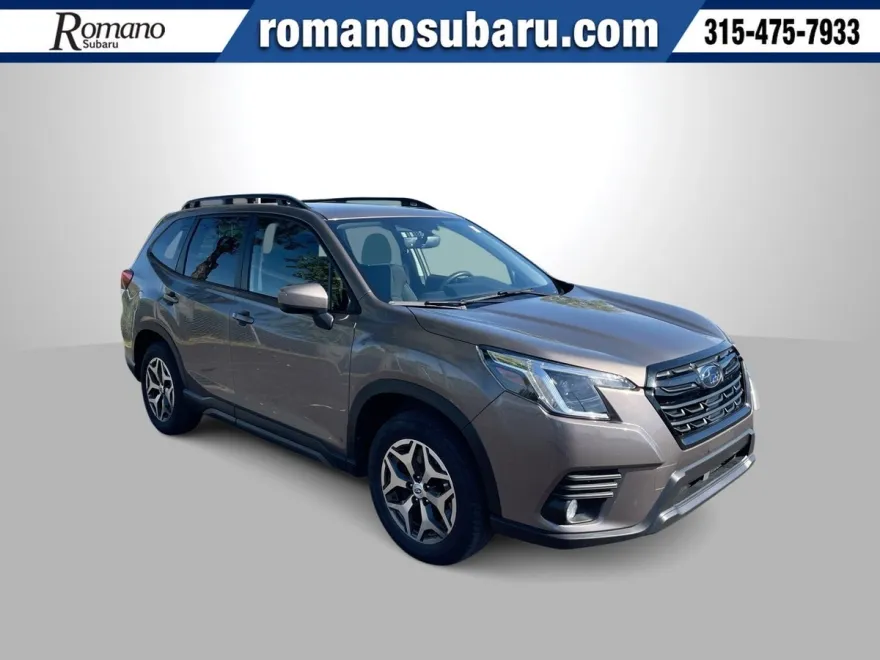 2023 Subaru Forester Premium photo 1