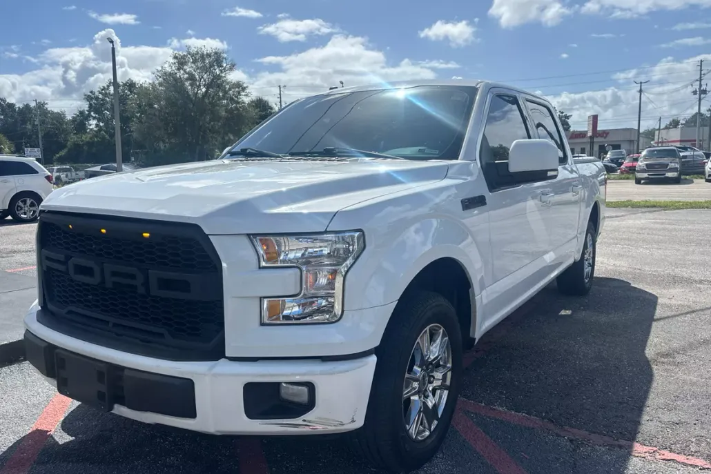 2017 Ford F-150 XLT photo 1