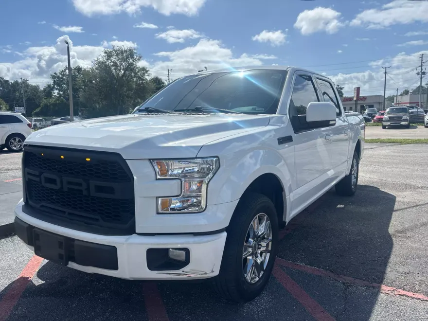 2017 Ford F-150 XLT photo 1