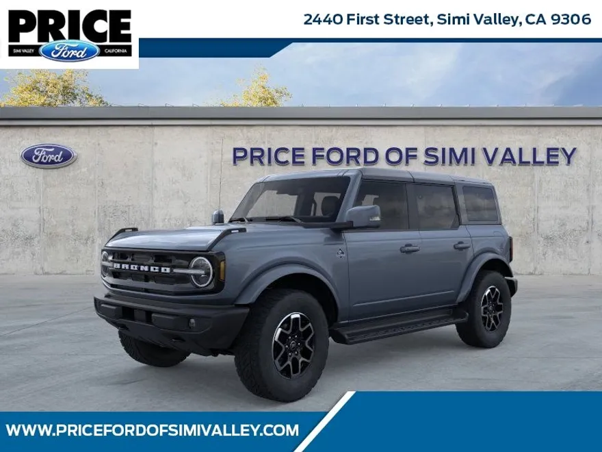 2025 Ford Bronco Outer Banks photo 1