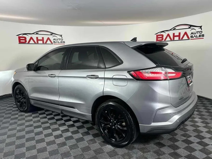 2024 Ford Edge SE photo 1