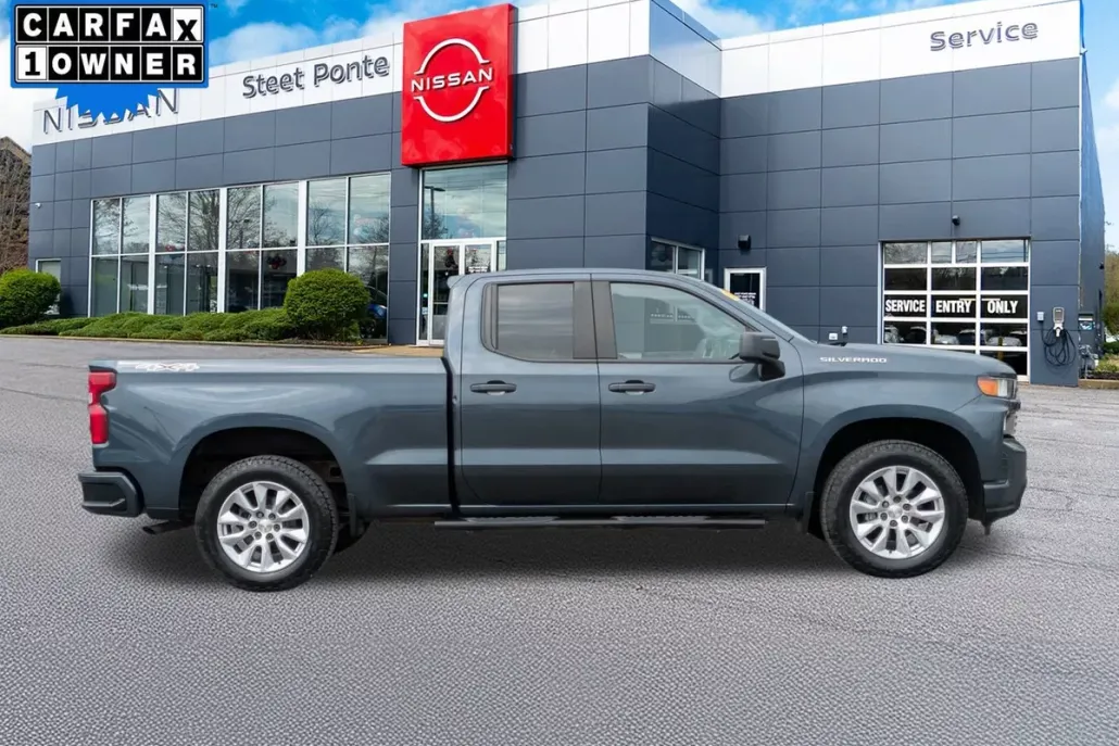 2020 Chevrolet Silverado 1500 Custom photo 1