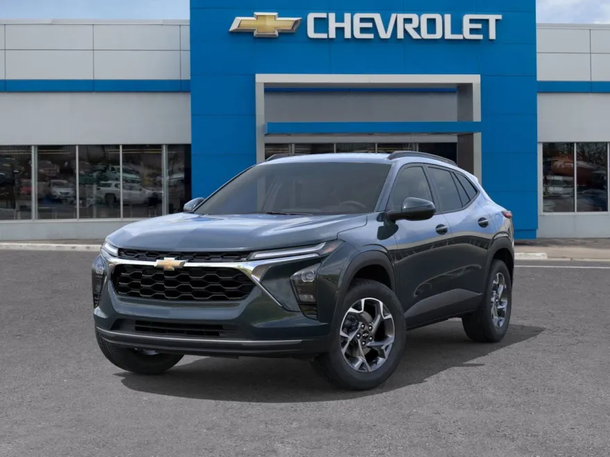 2026 Chevrolet Trax LT photo 1