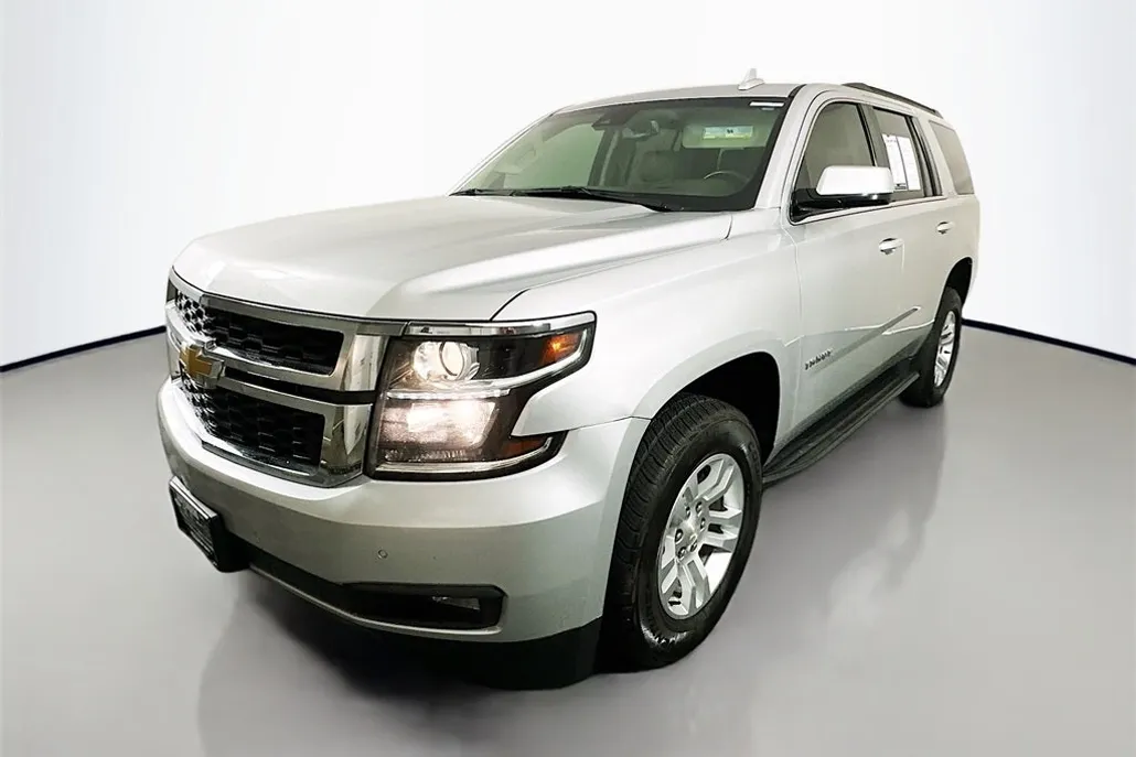 2020 Chevrolet Tahoe LT photo 1