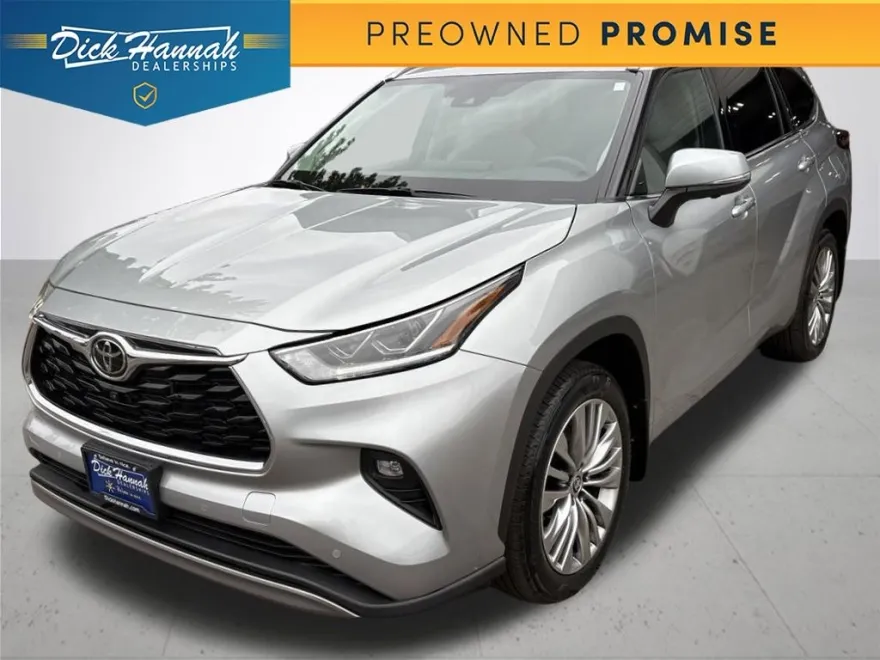 2024 Toyota Highlander Platinum photo 1