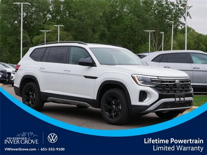 2025 Volkswagen Atlas Peak Edition SE photo 1