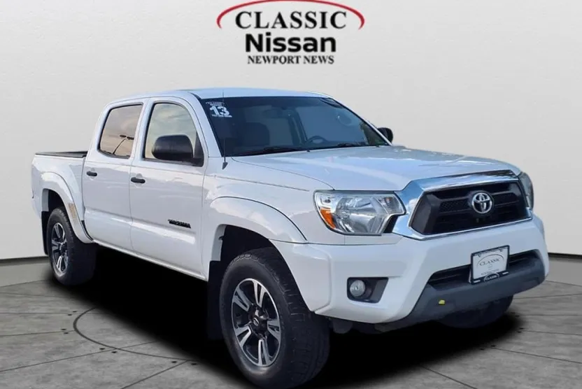 2013 Toyota Tacoma Double Cab V6 PreRunner photo 1