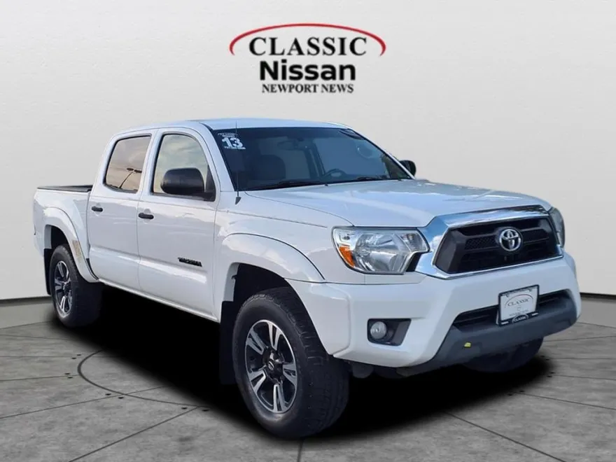 2013 Toyota Tacoma Double Cab V6 PreRunner photo 1