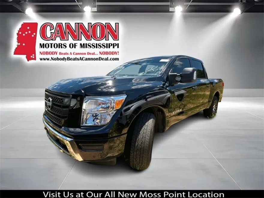 2024 Nissan Titan SV photo 1