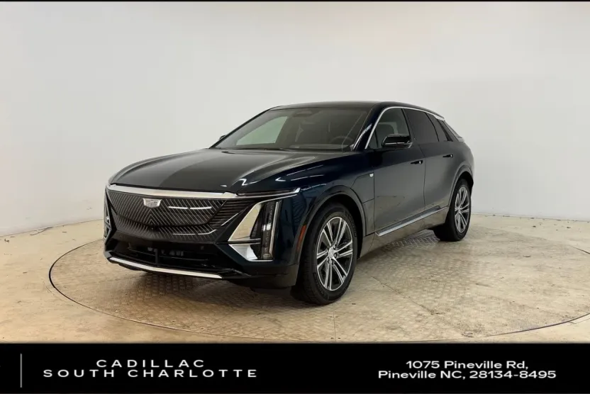 2026 Cadillac Lyriq Luxury photo 1