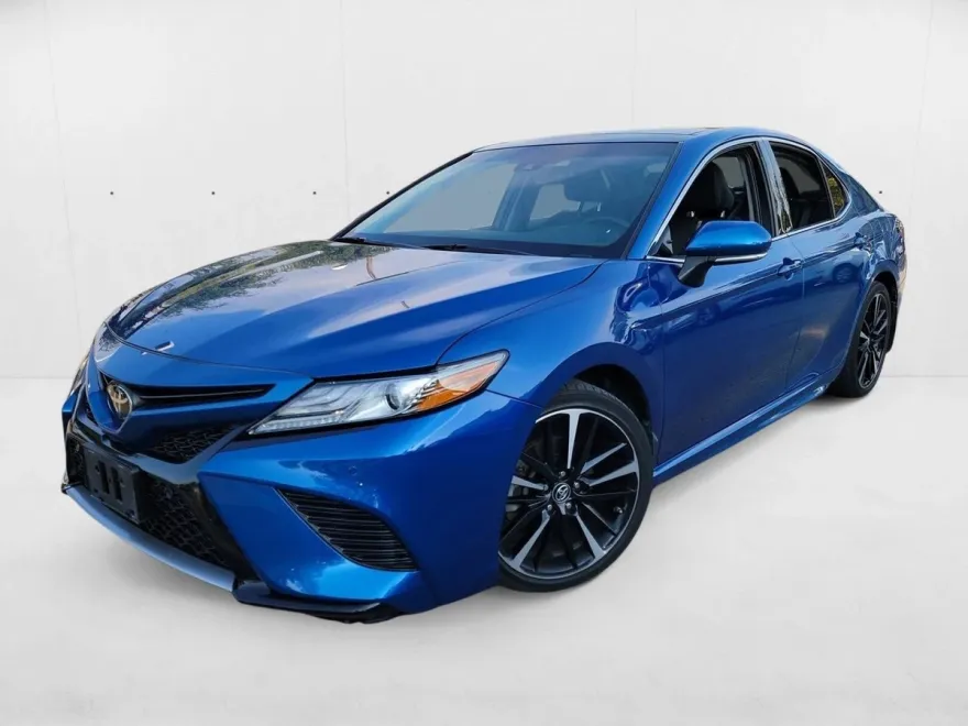 2018 Toyota Camry XSE photo 1