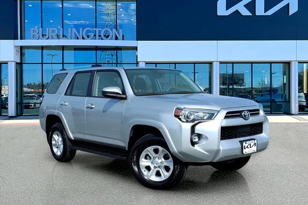 2024 Toyota 4Runner SR5 photo 1