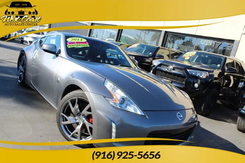 2014 Nissan 370Z Touring photo 1