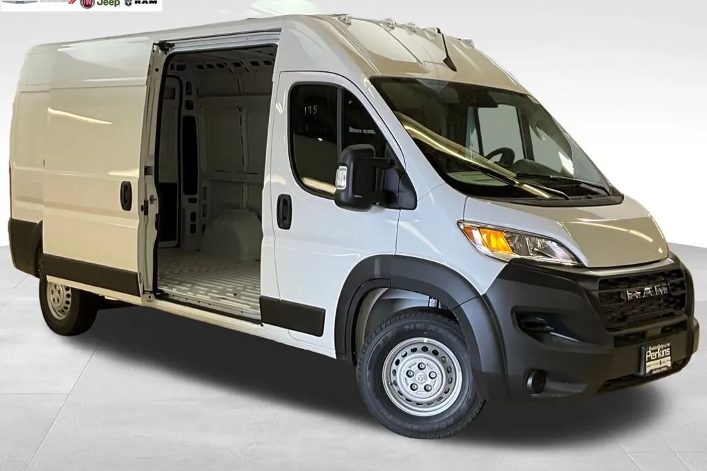 2025 Ram 2500 Tradesman photo 1
