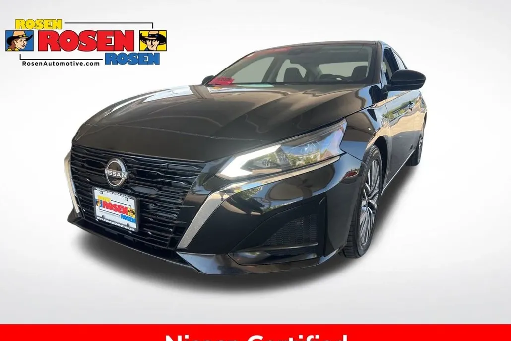2023 Nissan Altima SV photo 1