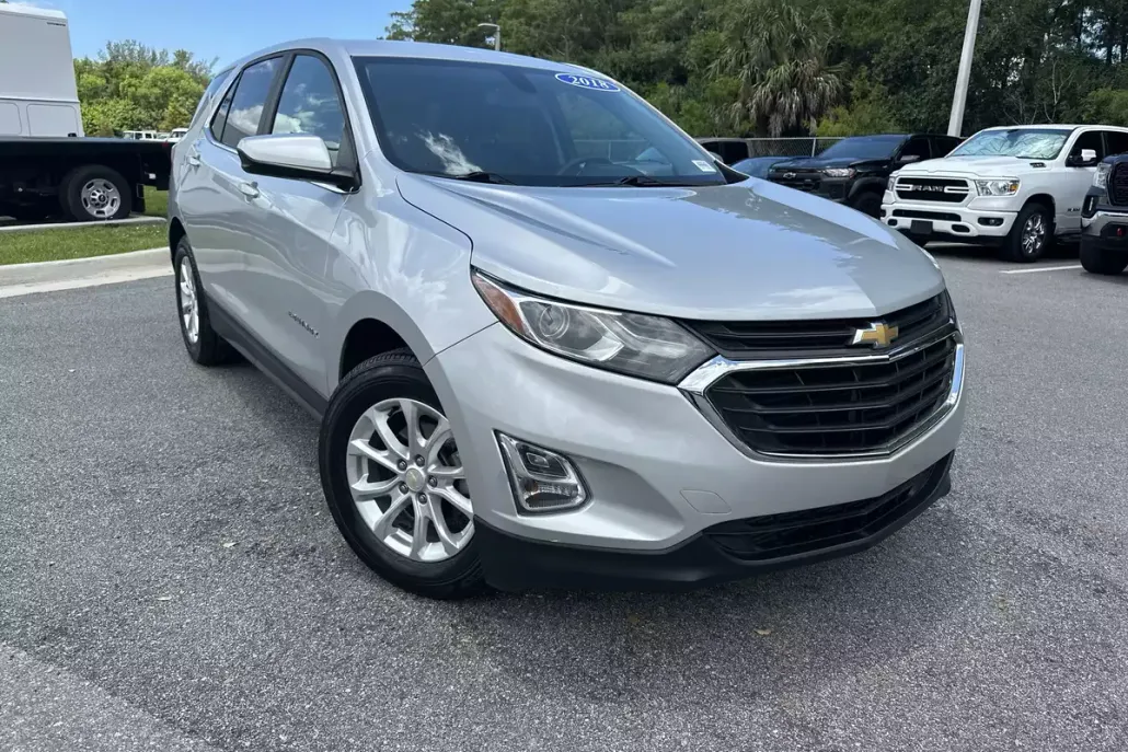 2018 Chevrolet Equinox LT photo 1