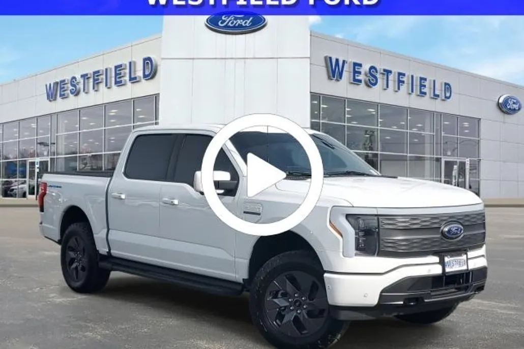 2023 Ford F-150 Lightning Lariat photo 1