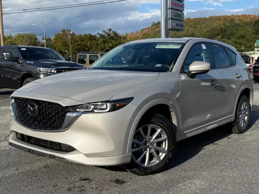 2025 Mazda CX-5 2.5 S Preferred photo 1