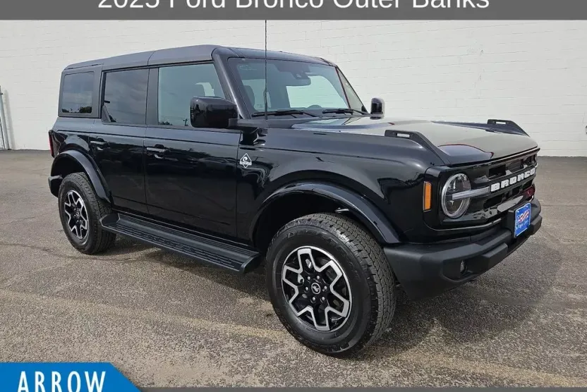 2025 Ford Bronco Outer Banks photo 1