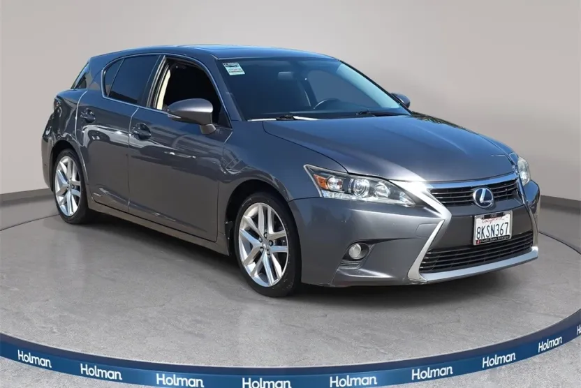 2015 Lexus CT 200h photo 1
