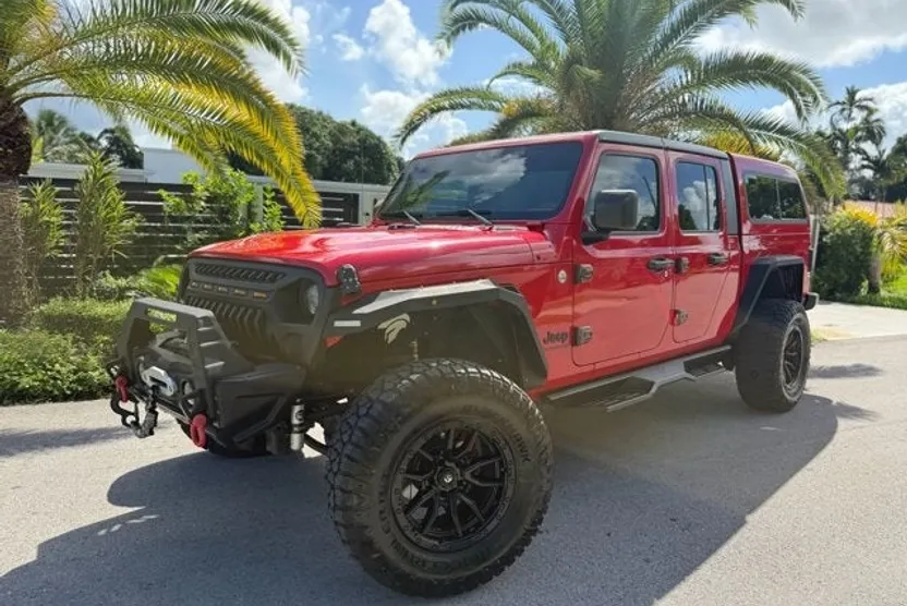 2020 Jeep Gladiator Sport S photo 1