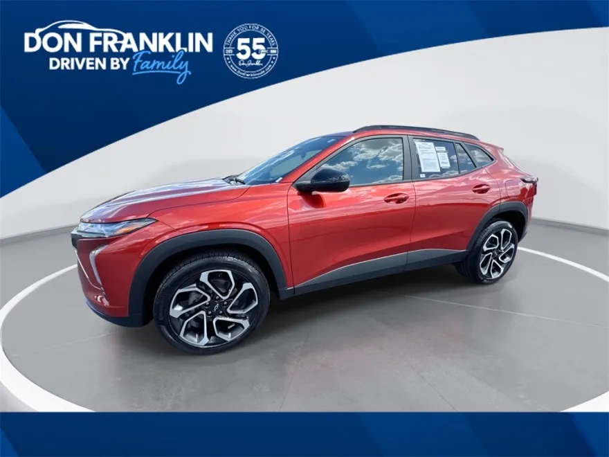 2024 Chevrolet Trax photo 1