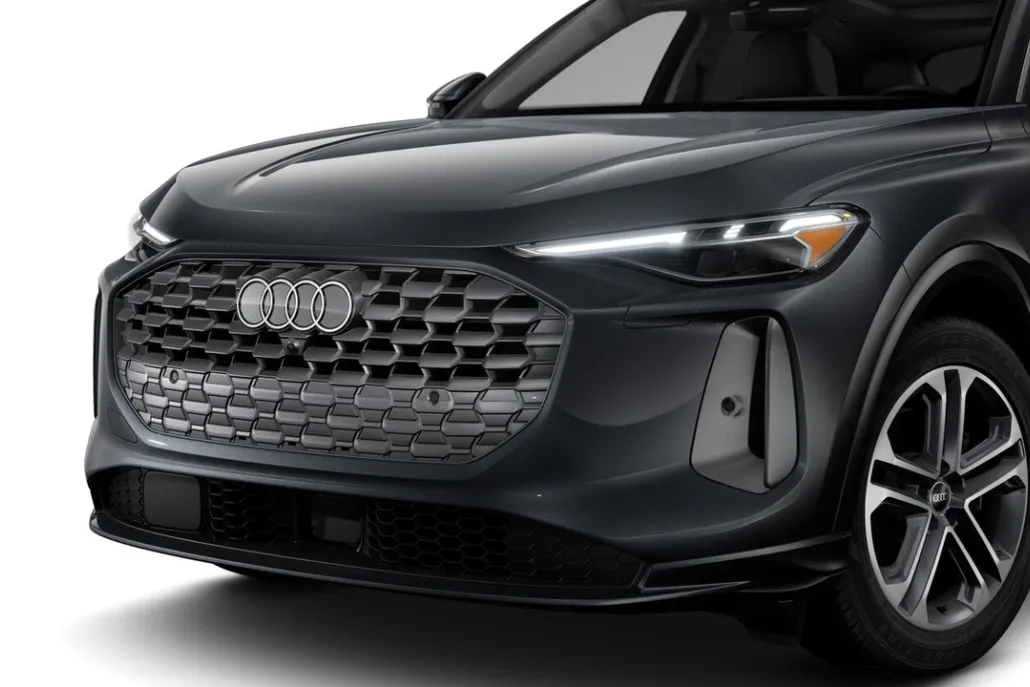 2025 Audi Q5 2.0T Prestige photo 1